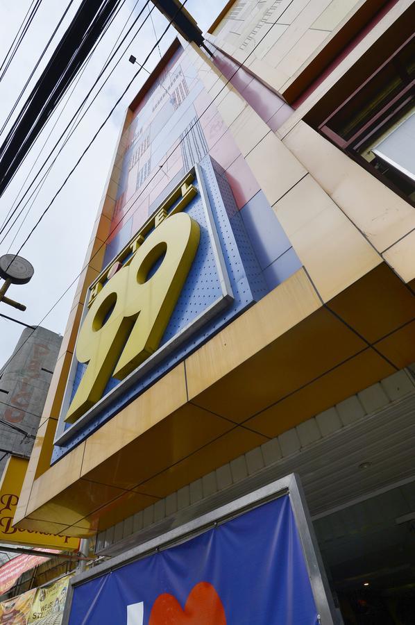 Hotel 99 Monumento Caloocan