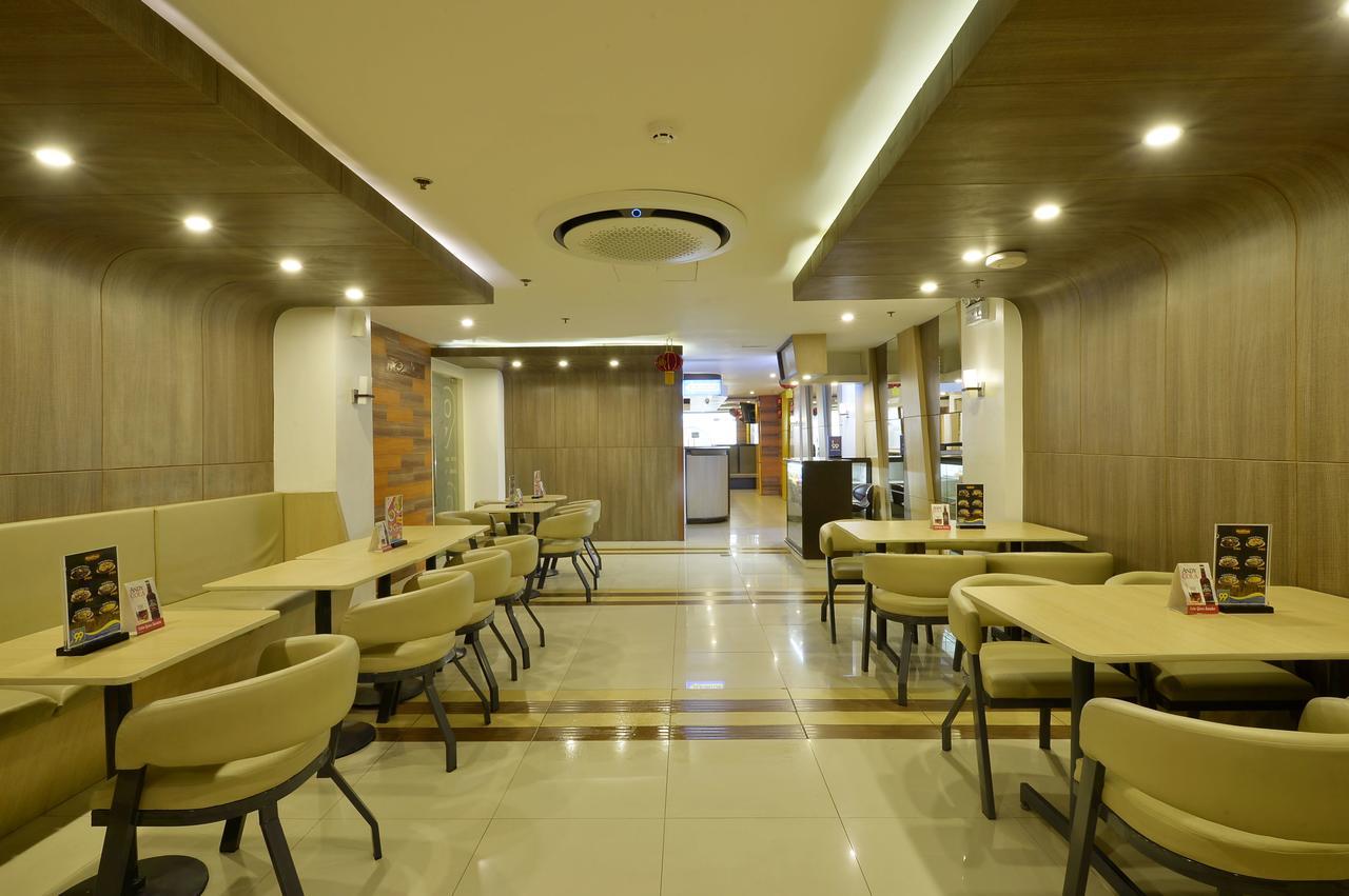 Hotel 99 Monumento Caloocan