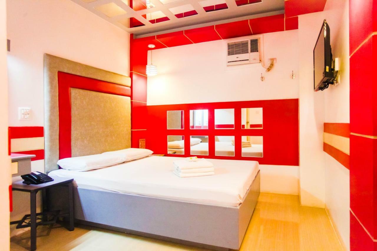 99 Monumento Hotel Caloocan